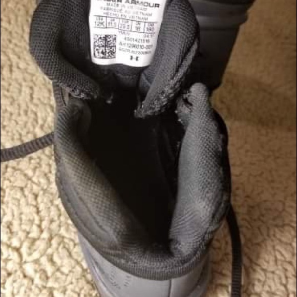 Youth 12K Black& Grey Under Amour High Tops - Picture 6 of 7